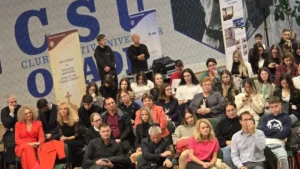 Universitatea din Oradea a deschis noul an pe acordurile propriului imn-85