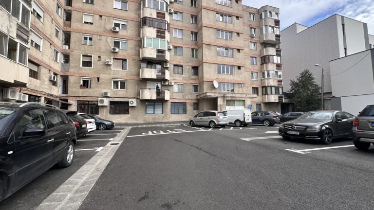 Peste 2.300 de lei pentru un loc de parcare de domiciliu în Oradea. Cât s-a plătit după lansarea noii platforme online