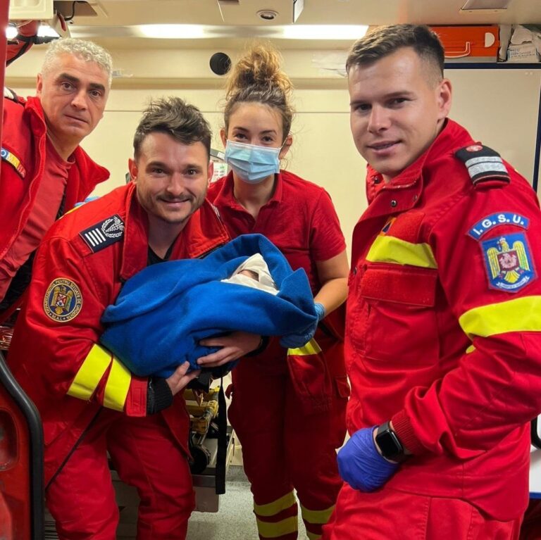 Luptă contracronometru pentru salvarea a două vieți – o tânără mămică și bebelușul ei