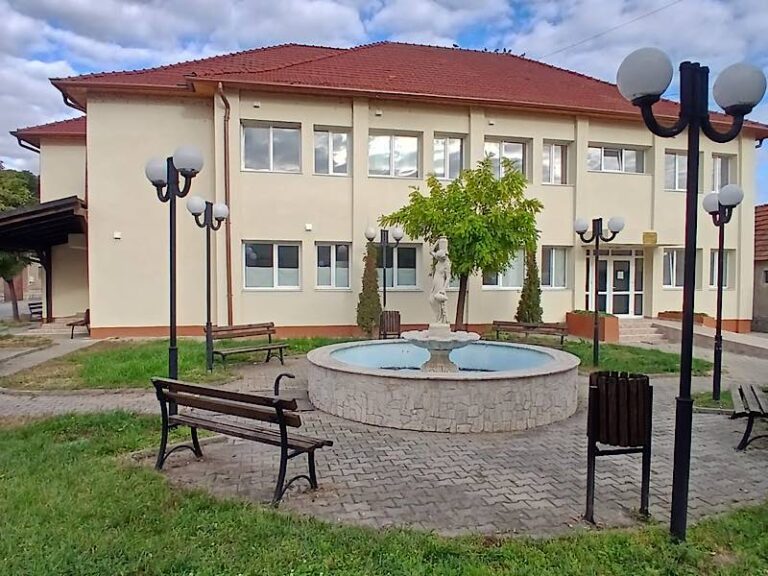 Dispensarul din Vadu Crișului, complet renovat și modernizat. Spații noi pentru cabinete medicale