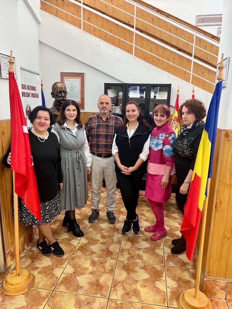 Profesorii din Turcia, impresionați de școlile din Oradea. Lecții cu AI și schimburi educaționale de top
