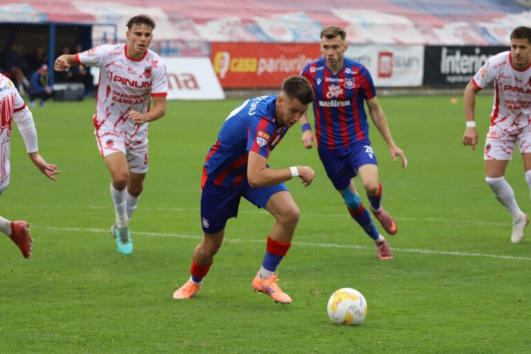 Scor egal, sâmbătă, la Oradea, cu CS Tunari. FC Bihor rămâne pe locul 2 (FOTO)