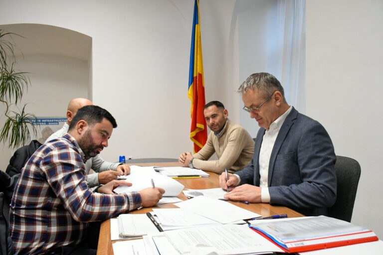 Contract semnat pentru pasajul rutier de pe Centura Oradea necesar pentru realizarea proiectului tram-tren