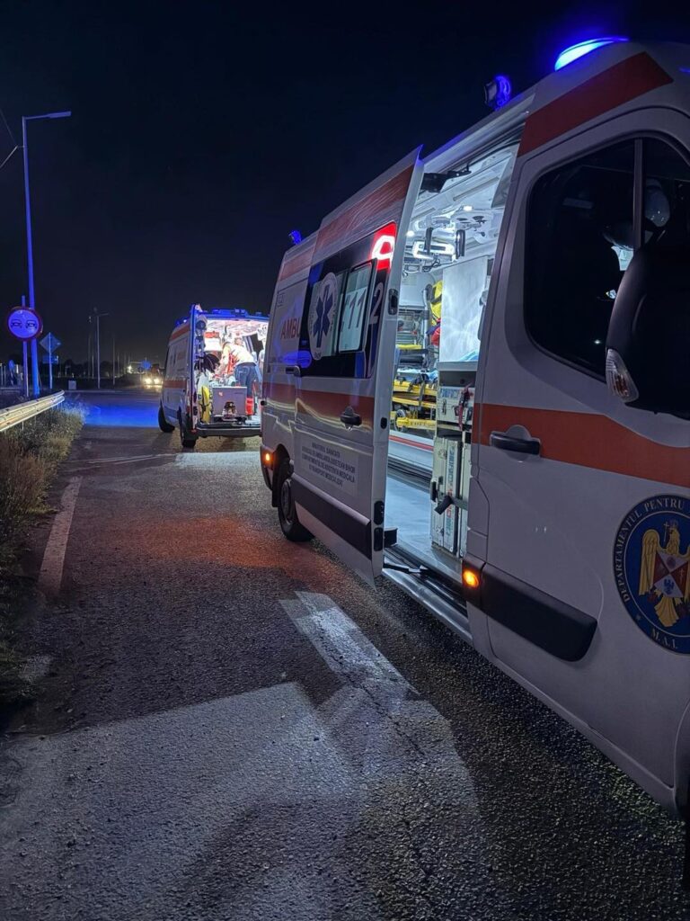 Serviciul de Ambulanţă Judeţean Bihor caută voluntari. Înscrierile se fac online