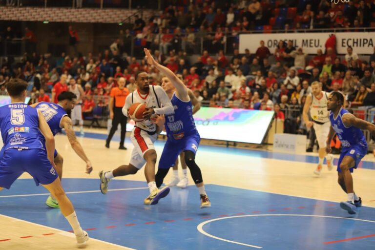 CSM CSU Raiffeisen Oradea, victorie cu SCM U Craiova și parcurs perfect în Liga Națională