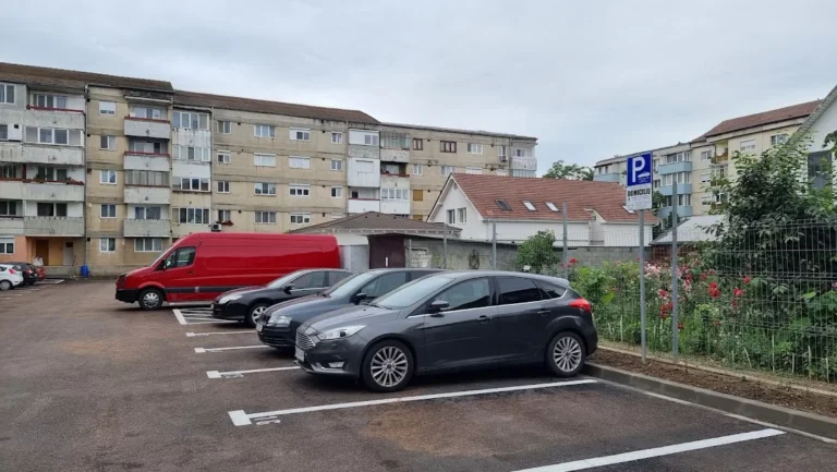 Avertisment pentru șoferi. Ai loc de parcare? Trebuie să-ți actualizezi datele, altfel riști să-l pierzi