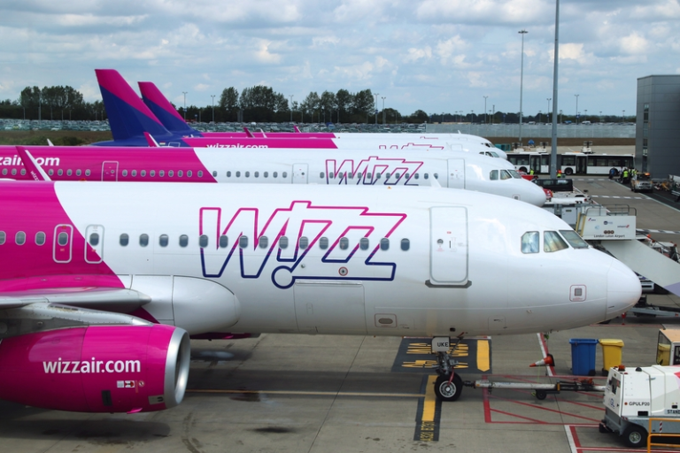 Zboruri anulate sau întârziate în toată lumea, în acest weekend, după rechemarea urgentă a mii de avioane A320 / Lista companiilor aeriene afectate