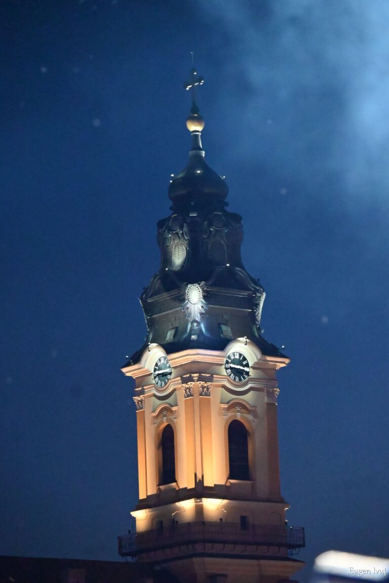 Programul slujbelor de Anul Nou și Bobotează la Catedrala „Sfântul Nicolae” din Oradea