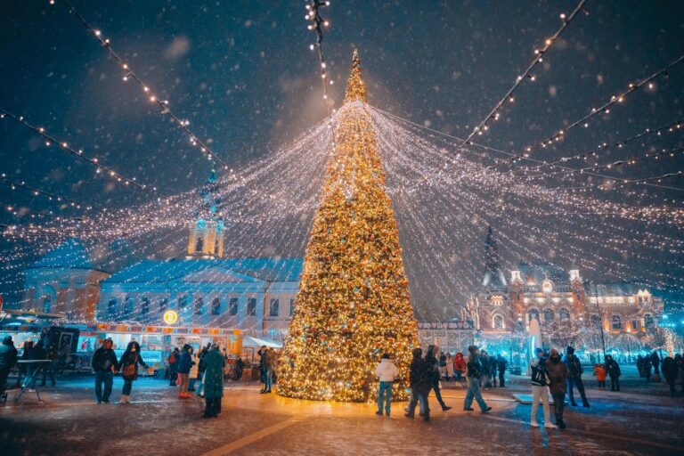 „Orașul faptelor bune” închide circulația în centrul Oradiei – restricții punctuale de circulație în perioada 14–20 decembrie