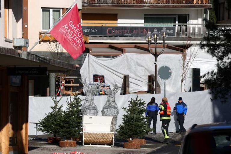 Incendiu Crans-Montana/ Aproximativ 40 de morți, potrivit Ministerului italian de Externe; posibilă cauză: instalații pirotehnice