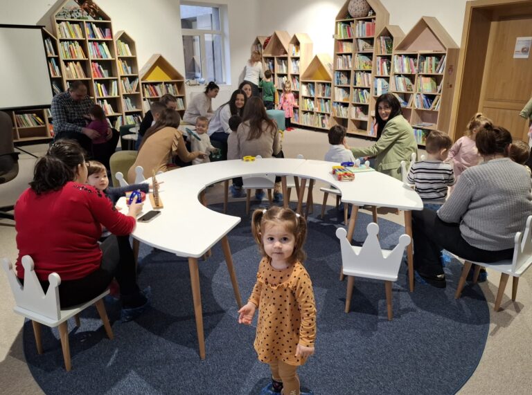 Ziua Cititului Împreună, sărbătorită mai devreme la Bibliotecă, alături de cei mai mici cititori (FOTO)
