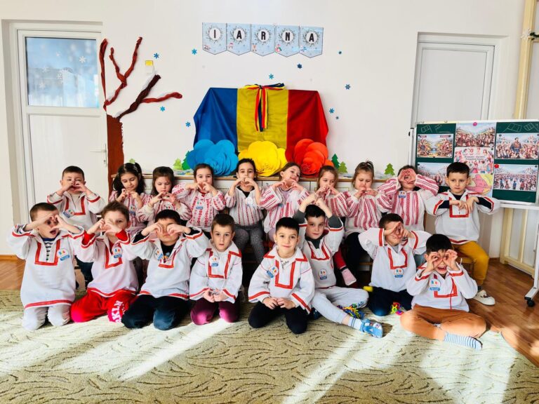 Mica Unire, marcată prin activități practice la Grădinița cu Program Prelungit Nr. 45 din Oradea