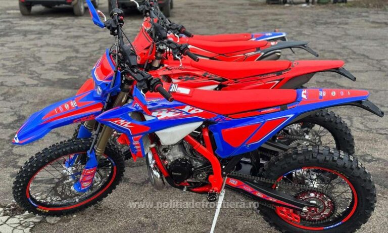 Patru motociclete furate din Cehia, descoperite de polițiștii de frontieră la Nădlac