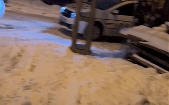 Bărbat de 73 de ani, bătut de trei adolescenți pe o stradă din Oradea
