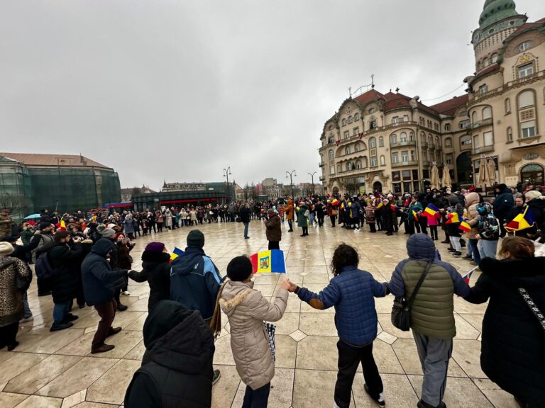 Ziua Unirii Principatelor Române, marcată la Oradea prin ceremonie militară și Hora Unirii, în Piața Unirii
