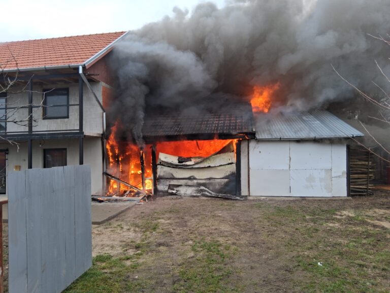 Atenție la instalațiile electrice! Locuință salvată din calea flăcărilor, în Arpășel