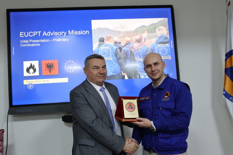 Expert din Bihor, implicat într-o misiune a Uniunii Europene pentru gestionarea incendiilor forestiere din Albania