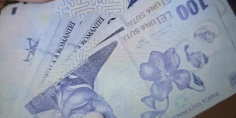 Bani virați mai devreme pentru alocații și indemnizații. Anunț important pentru părinți