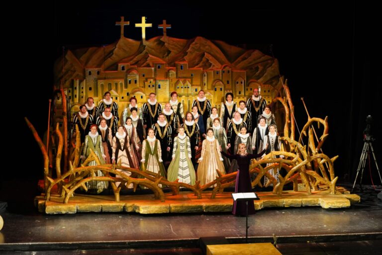 Corul de Cameră Madrigal concertează la Oradea