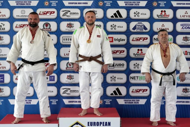 Aur și argint, la Open-ul european de judo masters de la Riga (FOTO)