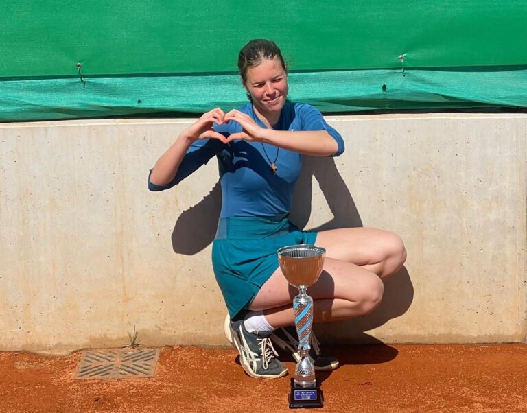 Puștoaica din Oradea care a cucerit Croația. Giulia Popa, titlu ITF după o revenire spectaculoasă în finală