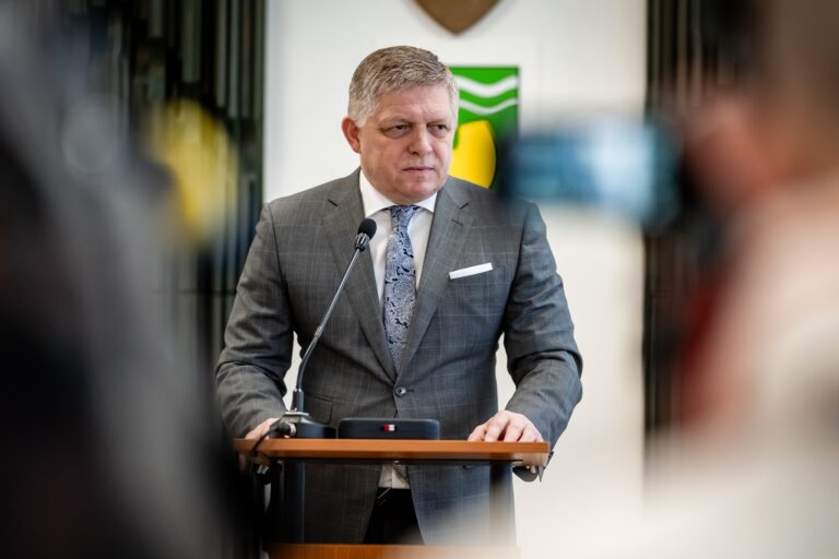 Premierul Slovaciei vine la Oradea. Întâlnire la Primărie cu Ilie Bolojan și reprezentanții comunității slovace