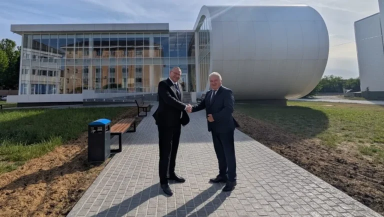 Președintele Autorității Naționale pentru Cercetare, Andrei Alexandru în vizită la Centrul de Transfer Tehnologic al Universității din Oradea