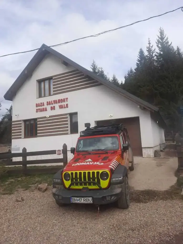 Accident grav la munte. Turist maghiar, salvat în ultimul moment după un accident de ATV