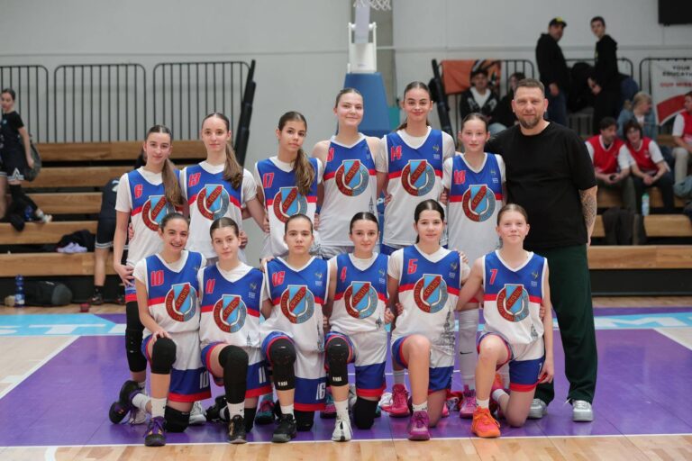 Crișul Oradea U15, pe primul loc în grupă și în semifinale după un parcurs solid. „O echipă care a luptat până la capăt”