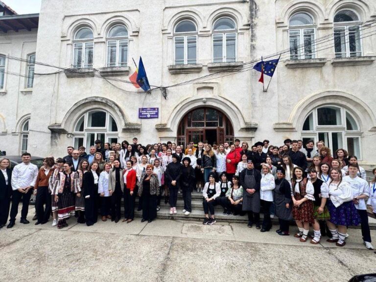 Performanță la nivel național pentru elevii din Bihor. Premiu I, la „Culinariada” 2026