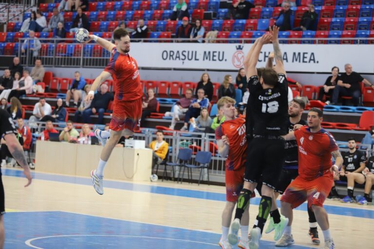 Victorie cu sufletul la gură! CSM Oradea întoarce scorul pe final și răpune Medgidia într-un meci nebun, 29-28