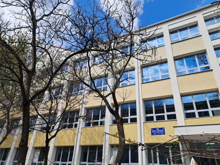 Școală schimbată în Oradea. Elevii se întorc după vacanță într-o clădire modernă, după o reabilitare amplă
