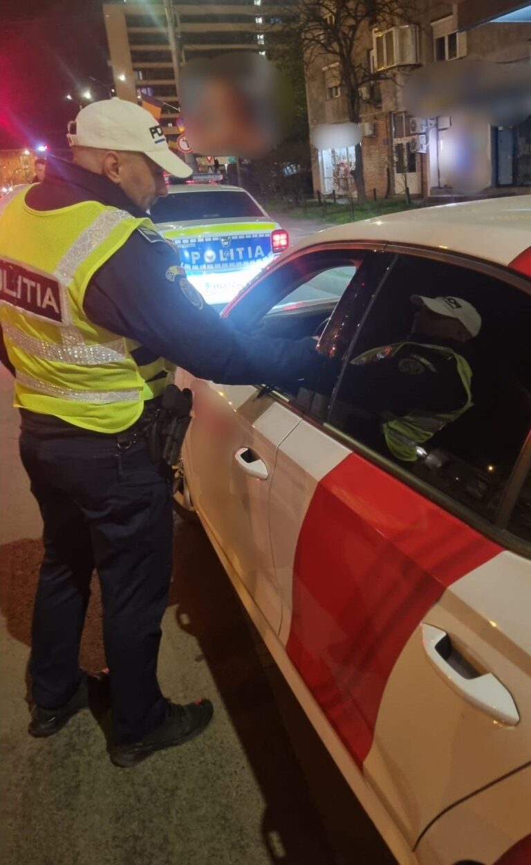 Minor de 16 ani din Bihor, reținut după ce ar fi furat două mașini și le-ar fi condus fără permis