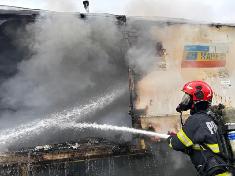 Incendiu în Gara de Est din Oradea