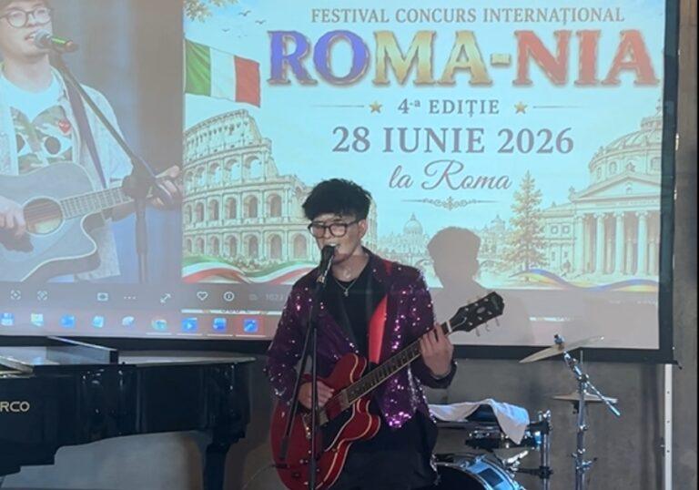 A cucerit Roma doar cu vocea și chitara. Orădeanul Andrei Arad a venit acasă cu Trofeul la Muzică Internațională