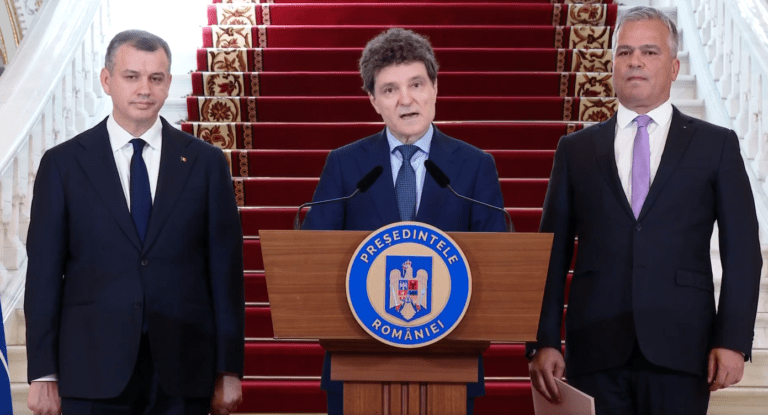 Schimbare neașteptată la vârful Guvernului. Nicușor Dan l-a desemnat premier pe Adrian Veștea după retragerea lui Eugen Tomac. Reacții dure din PNL și primul răspuns din PSD