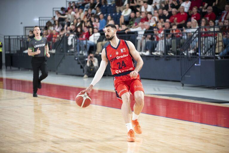 Sfârșit de eră la Oradea. Bobe Nicolescu se desparte de CSM după 11 ani și 502 meciuri