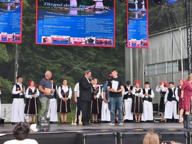 Parada portului popular, preparate culinare, premiate, și artiști îndrăgiți. Ultima zi a Târgului de la Vama Sării a atras numeroși vizitatori