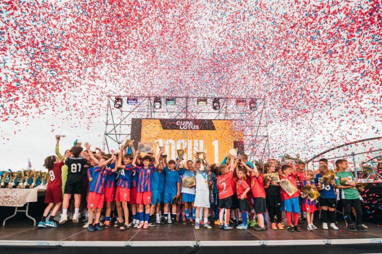 Cupa Lotus 2026 și-a aflat campionii. Trei zile de fotbal pentru aproape 1.000 de copii, premii oferite de nume importante ale fotbalului românesc