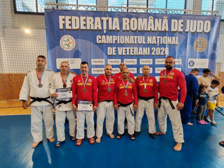 „Tora Oradea” domină Campionatul Național de Judo Veterani de la Brașov, cu un total de 8 medalii, dintre care 4 de aur