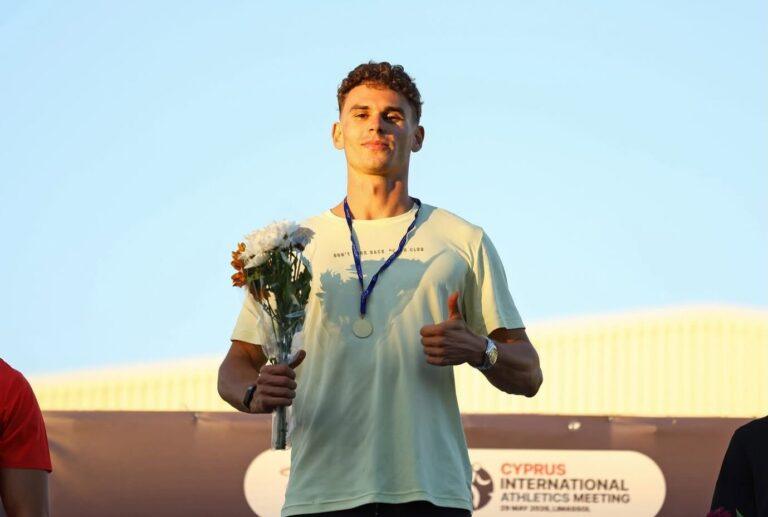 Mihai Sorin Dringo, campion național la 200 de metri. Atletul de la CSM Oradea a urcat de două ori pe podium la Craiova