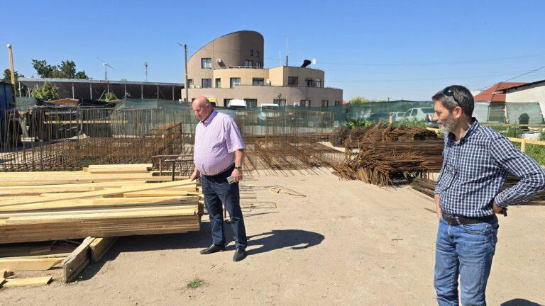 Au început lucrările la Centrul Cultural Multifuncțional din comuna Oșorhei