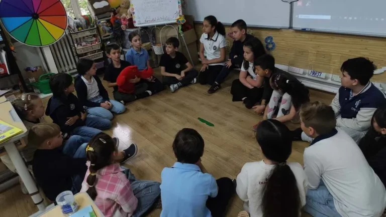 Șase luni, șase cărți și o lecție care nu se uită. Copiii din Oradea au transformat lectura într-o aventură a descoperirii