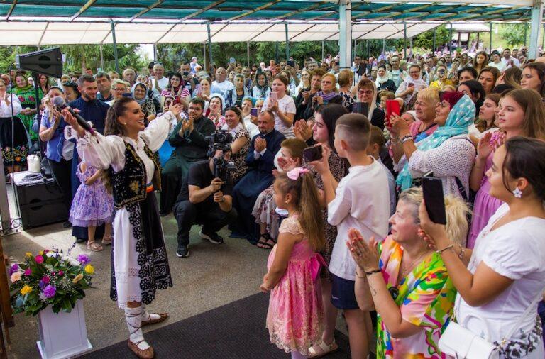 Concert de pricesne cu Georgiana Lobonț. Credincioșii sunt așteptați la cea de-a doua ediție a recitalului „Roagă-te și crede”